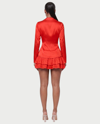 Vestido mini de malla con aberturas y detalle de cadena de JUVIA