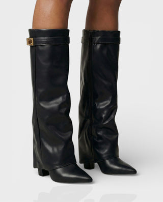 Botas hasta la rodilla con punta recta MAISY