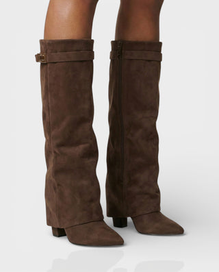 Botas hasta la rodilla con punta recta MAISY