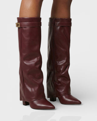 Botas hasta la rodilla con punta recta MAISY