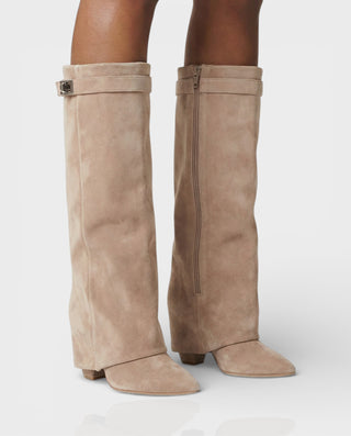 Botas hasta la rodilla con punta recta MAISY