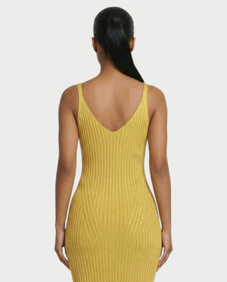 Vestido midi con flecos y escote pronunciado de LIRRA