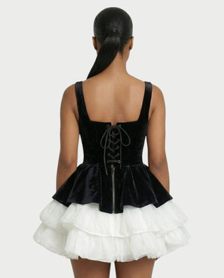Vestido midi con flecos y escote pronunciado de LIRRA