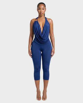 Conjunto de top con cuello halter y pantalones capri ALYNE