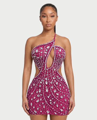 Vestido mini de malla con aberturas y detalle de cadena de JUVIA