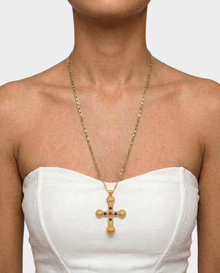 Collar de piedras preciosas con cruz de CAELIA
