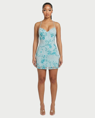 Vestido mini de malla con aberturas y detalle de cadena de JUVIA