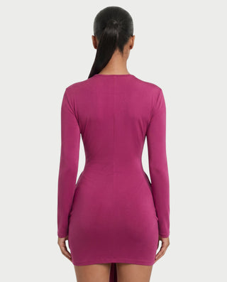 Vestido mini de manga larga con nudo delantero de ORIYA