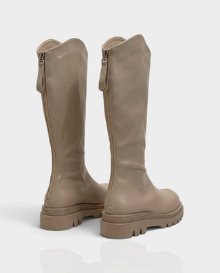 EMRYN Curved Top Knee-High Lug Sole Boots