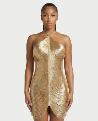 Vestido mini de malla con aberturas y detalle de cadena de JUVIA