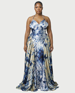 Vestido mini de malla con aberturas y detalle de cadena de JUVIA