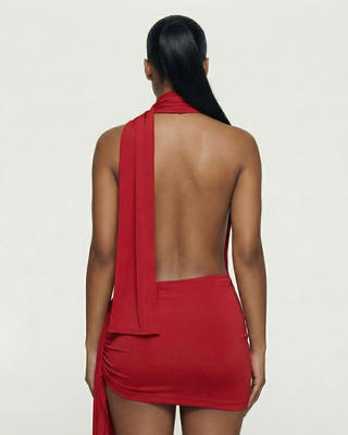 Vestido mini drapeado con escote halter y aberturas ZOLYN