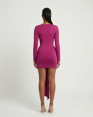 Vestido mini de manga larga con nudo delantero de ORIYA