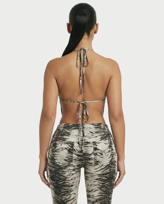 Chaleco corto con hebilla frontal de piel sintética QUELLA