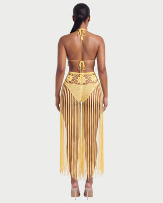 Vestido mini de malla con aberturas y detalle de cadena de JUVIA