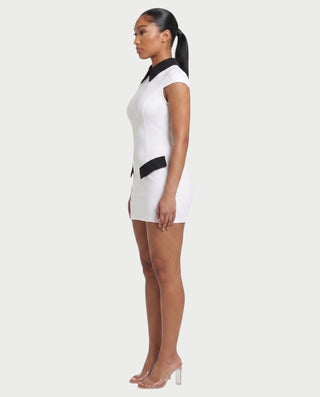 Vestido mini de manga corta con cuello KIARA