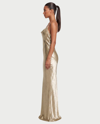 Vestido largo sin espalda y cuello vuelto de NILLA