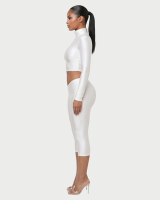 NURA High Neck Crop Top & V-Waist Capri Leggings Set