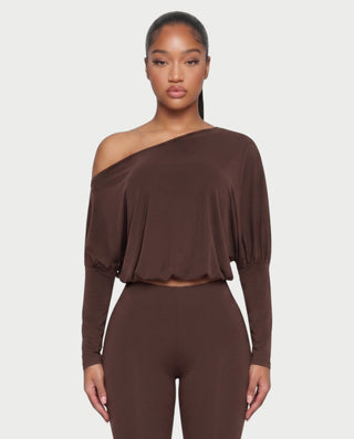 ZAFRINA One-Shoulder Blouson Top & Capri Pants Set