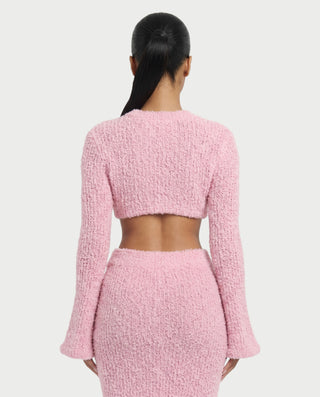 Vestido mini de malla con aberturas y detalle de cadena de JUVIA