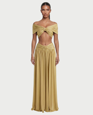 Vestido mini de malla con aberturas y detalle de cadena de JUVIA