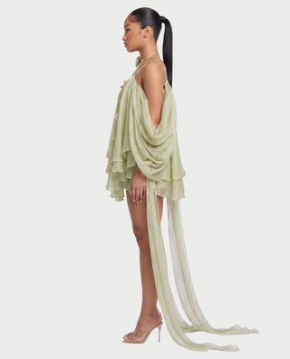 Vestido mini de malla con aberturas y detalle de cadena de JUVIA