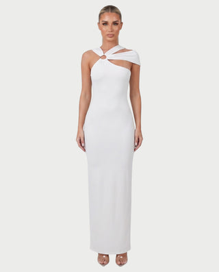 Vestido largo halter con abertura en el frente y anilla de LUSSY