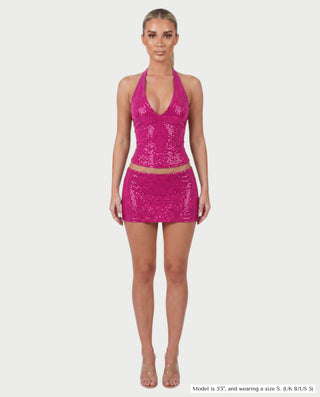 Vestido mini de malla con aberturas y detalle de cadena de JUVIA