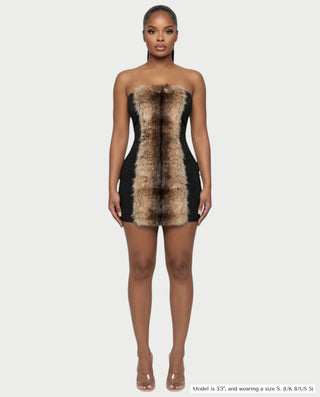 Vestido midi con flecos y escote pronunciado de LIRRA