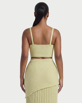 Conjunto de top corto de punto acanalado y falda larga plisada VESPERA