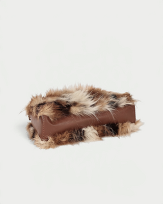 Bolso tipo cartera de ante sintético RIZANA