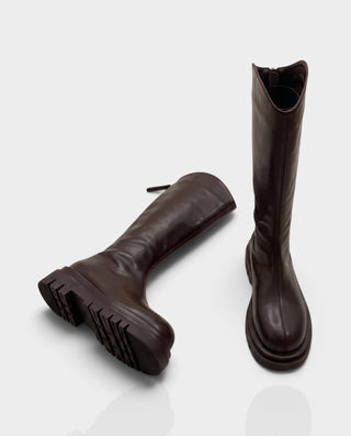 EMRYN Curved Top Knee-High Lug Sole Boots