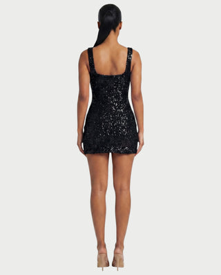 Vestido mini de malla con aberturas y detalle de cadena de JUVIA
