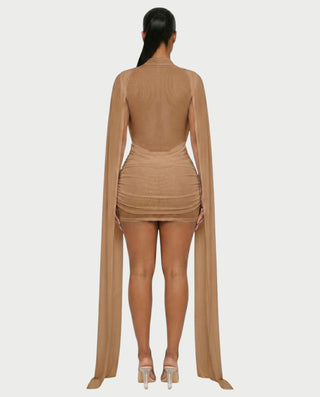 Vestido mini drapeado de malla con cuello alto de WAYONA