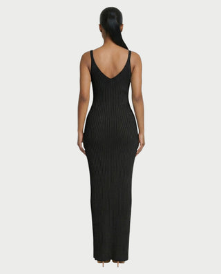 Vestido midi con flecos y escote pronunciado de LIRRA