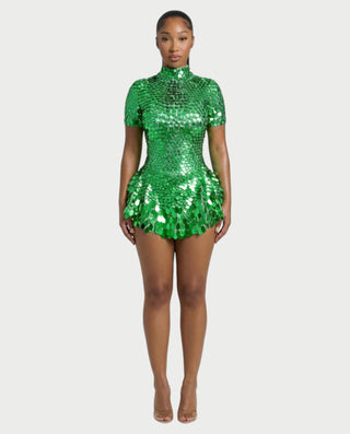 Vestido midi con flecos y escote pronunciado de LIRRA