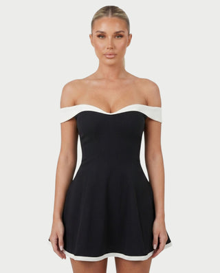 Vestido mini con hombros descubiertos y ribete en contraste de ORLENA