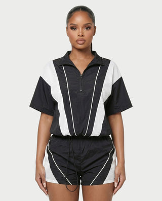Conjunto deportivo de top con cremallera y pantalones cortos en contraste LOIRA