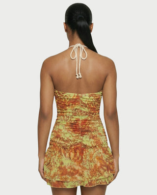 Vestido mini de malla con aberturas y detalle de cadena de JUVIA