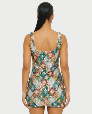 Vestido mini de malla con aberturas y detalle de cadena de JUVIA