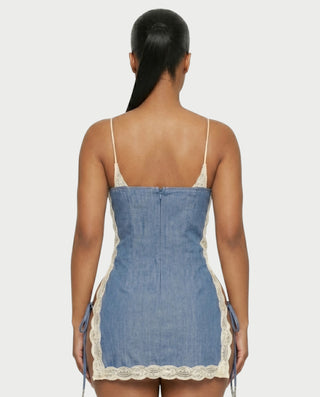 Vestido mini con ribete de encaje ROSALINA
