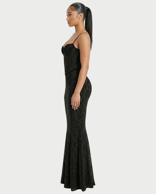 Vestido midi con flecos y escote pronunciado de LIRRA