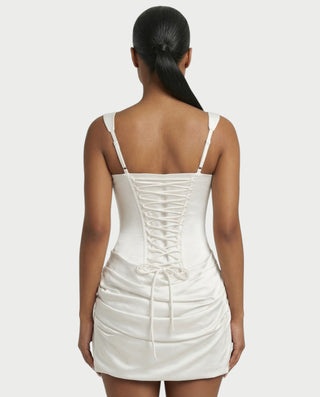 Vestido midi con flecos y escote pronunciado de LIRRA