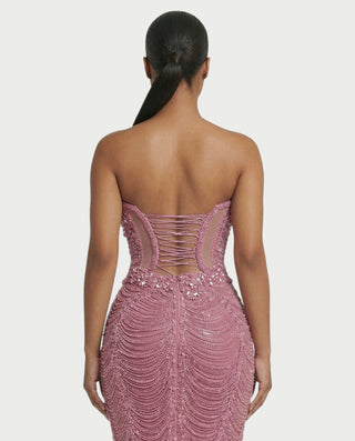 Vestido midi con flecos y escote pronunciado de LIRRA