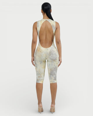 Mono EMMA con espalda abierta y aberturas