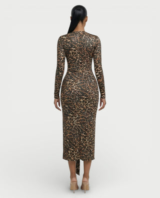 Vestido midi plisado de manga larga con estampado de leopardo de ALONA