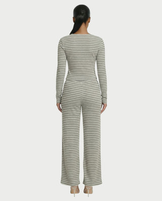 Mono de piel sintética con hombros descubiertos de NENYA