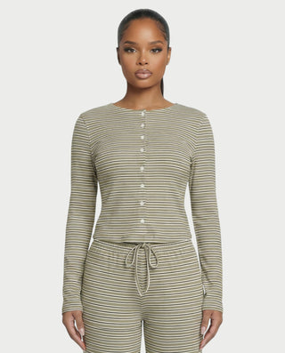 Mono de piel sintética con hombros descubiertos de NENYA