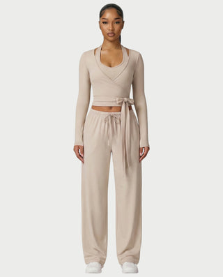 Chaleco corto con hebilla frontal de piel sintética QUELLA