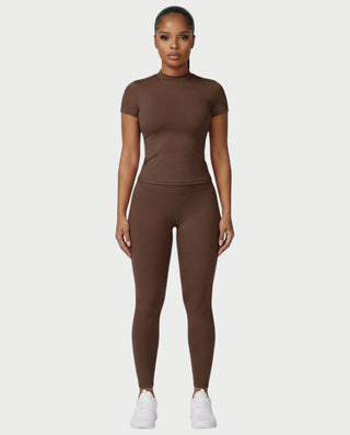 Chaleco corto con hebilla frontal de piel sintética QUELLA